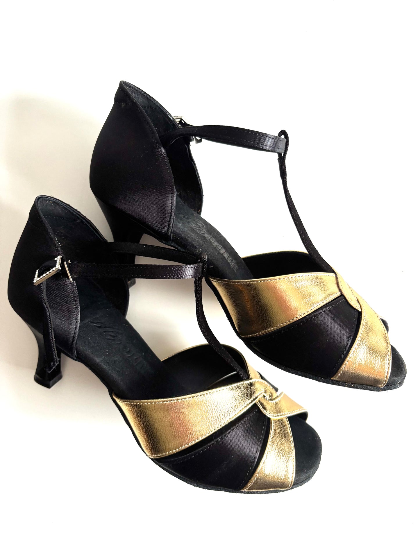 BD Dance 2370 Latin Dance Shoes – Black & Gold, 2.5” Heel