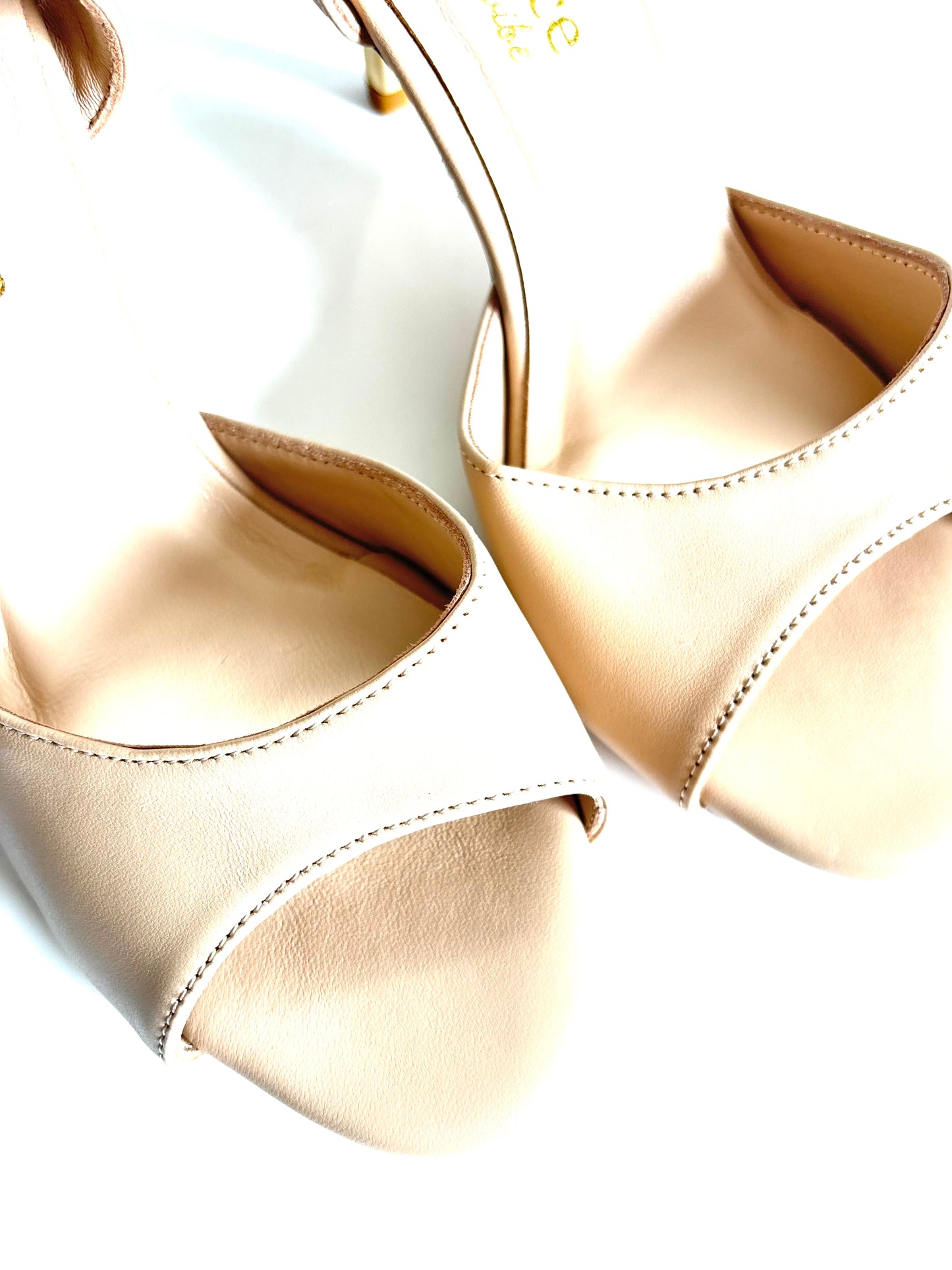 Luz – Nude Open-Back Tango Shoes with 7.5 cm Gold Heel, Wide