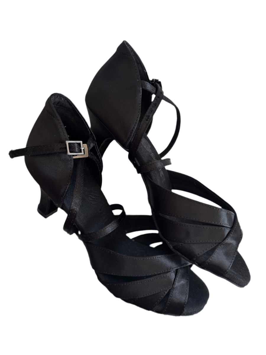 BD Dance Women's Latin Dance Shoes, Black Satin, Natural Suede Insole, 65mm/ 2.5’ heel, Salsa, Bachata