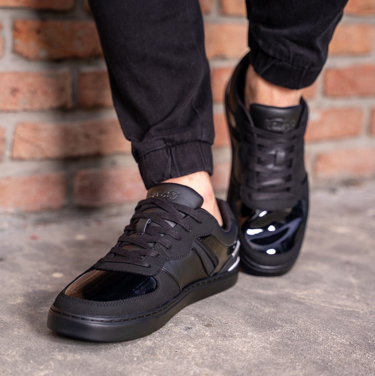 Fuego Derek Hough Low-Top Dance Sneakers