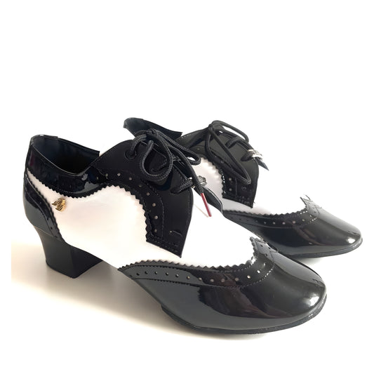 emile-patent-black-white