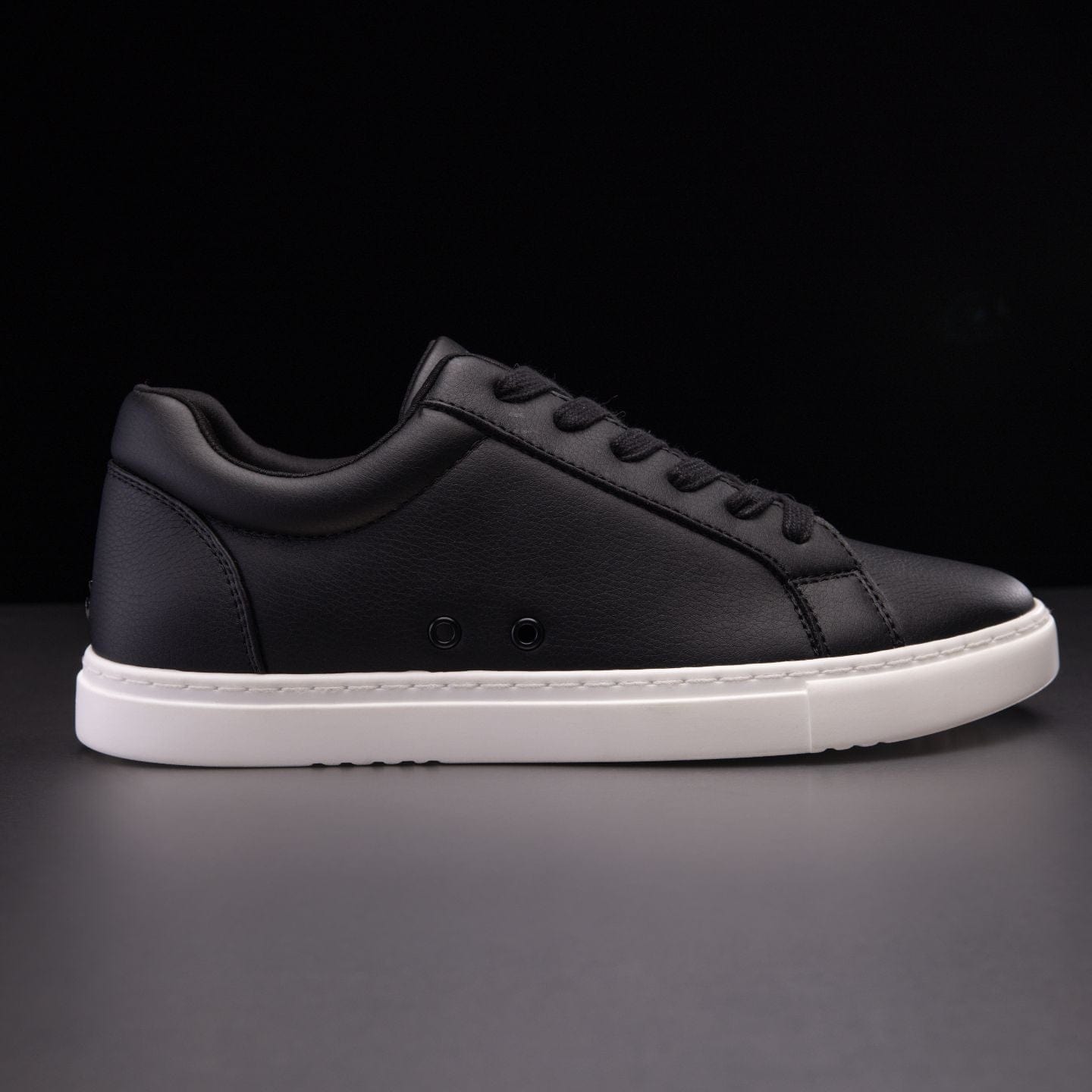 Fuego Black Low-Top Dance Sneakers
