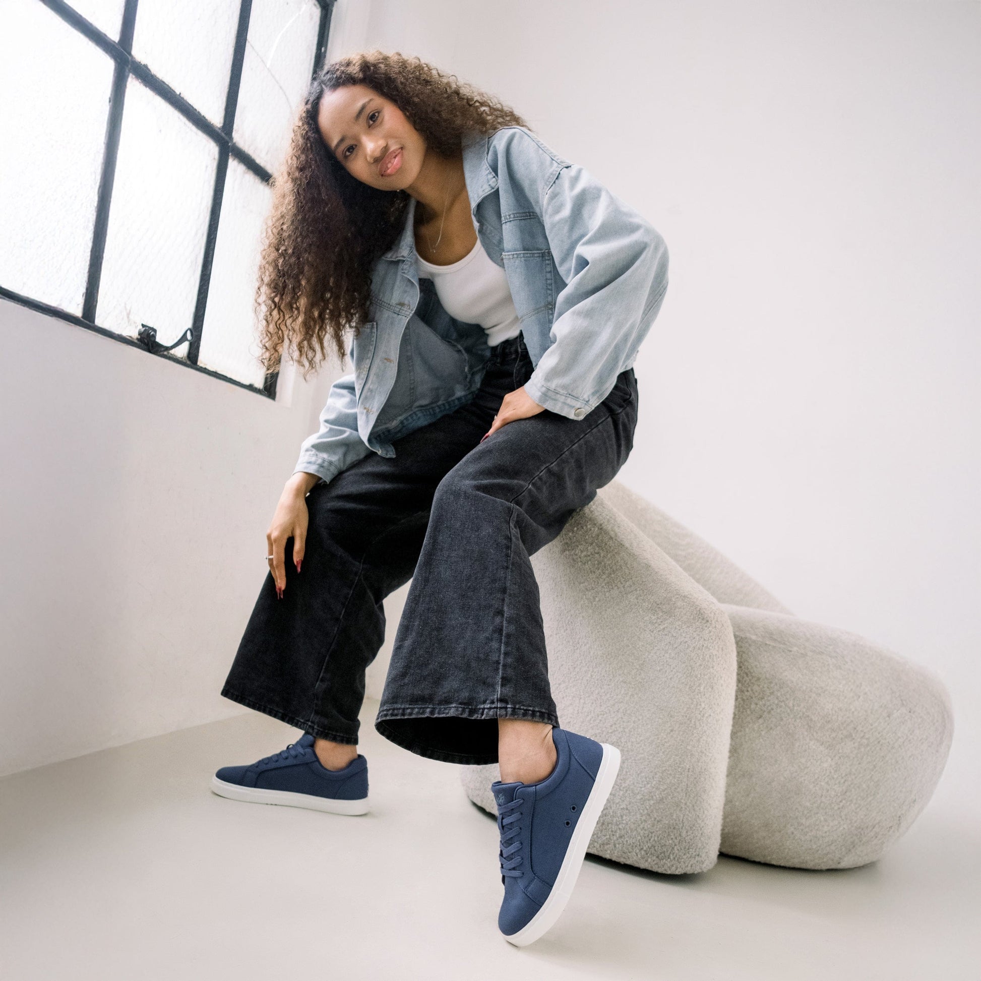 Fuego Navy Low-Top Dance Sneakers